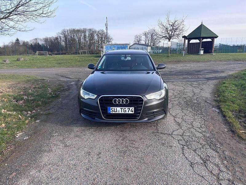 Grau Gebraucht 2011 Audi A6 Sport Kombi | 14.500 € (Teuer) - Bild 1/4