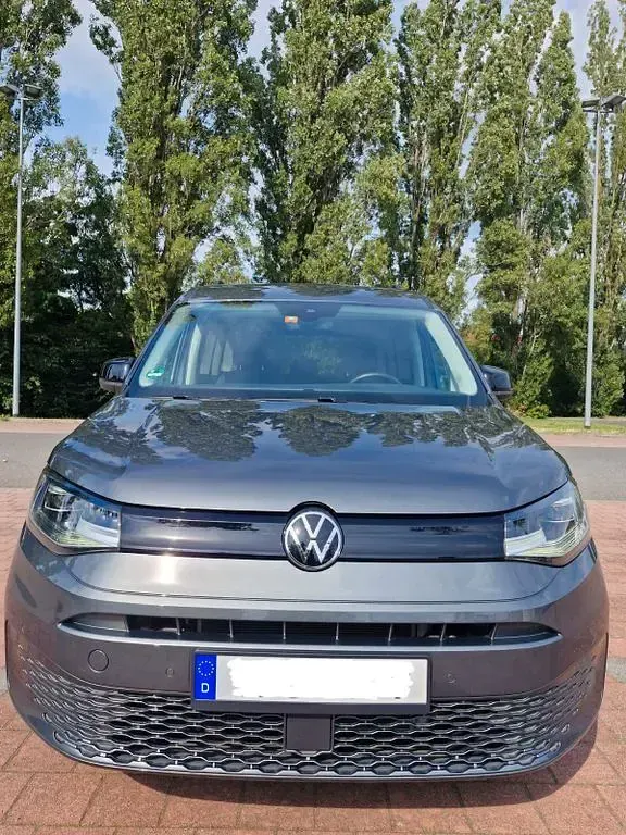 Gebraucht VW Caddy 122 PS (89 kW) 2024 Grau Van / Kleinbus