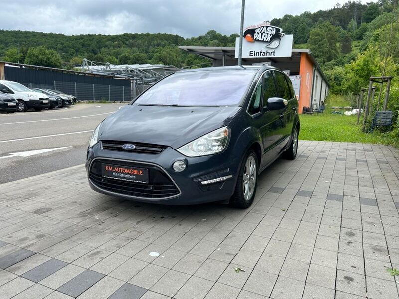 Grau Gebraucht 2012 Ford S-MAX Titanium Van / Kleinbus | 5.899 € (Fairer Preis) - Bild 1/4