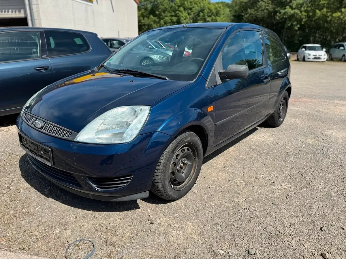 Gebraucht Ford Fiesta 69 PS (50 kW) 2005 Blau Kleinwagen