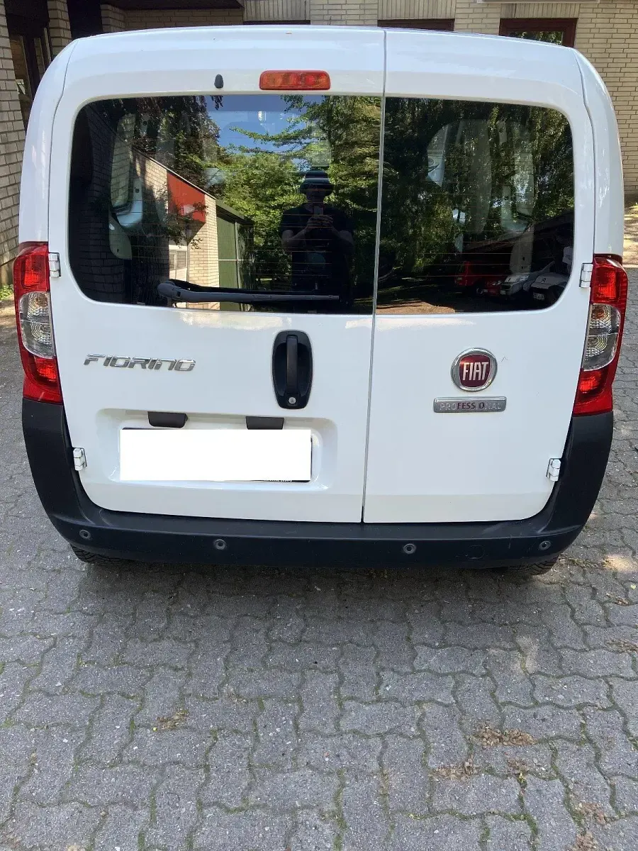 Gebraucht Fiat Fiorino 77 PS (56 kW) 2018 Weiß Van / Kleinbus