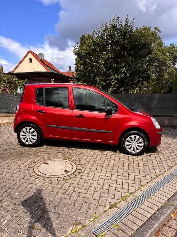 Rot Gebraucht 2006 Renault Modus Dynamique Van / Kleinbus | 1.500 € (Superpreis) - Bild 1/4