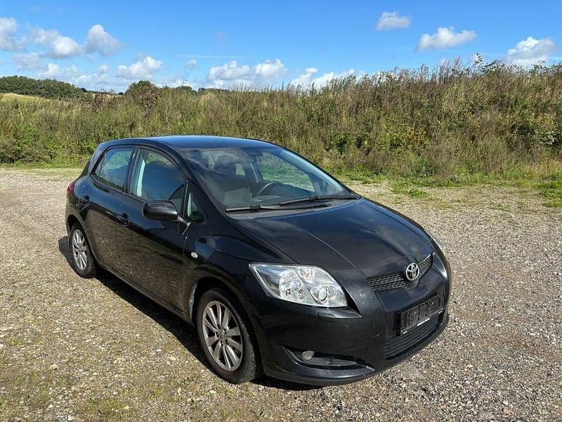 Gebraucht Toyota Auris Basis 126 PS (92 kW) 2008 Schwarz Limousine