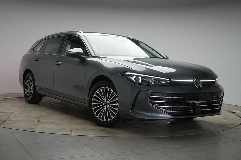 Grau Gebraucht 2025 VW Passat Kombi | 34.490 € (Superpreis) - Bild 1/4