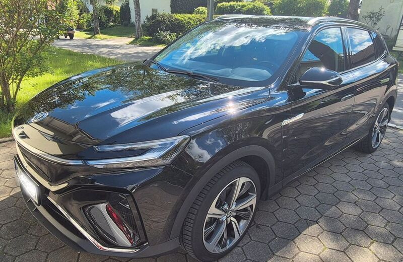Schwarz Gebraucht 2022 MG Marvel R Luxury SUV | 21.900 € (Fairer Preis) - Bild 1/1