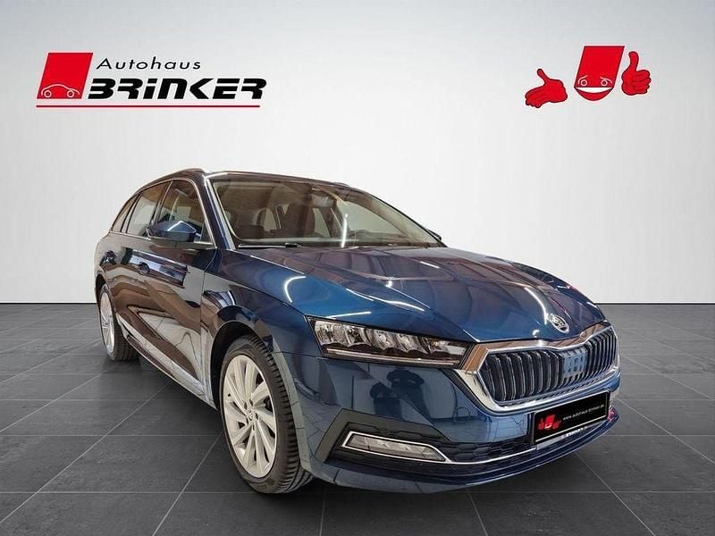 Lavablau metallic Gebraucht 2021 Skoda Octavia Style Kombi | 23.930 € (Fairer Preis) - Bild 1/4
