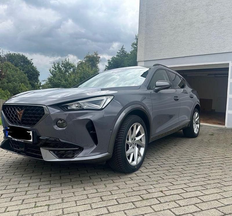 Grau Gebraucht 2022 Cupra Formentor SUV | 22.950 € (Guter Preis) - Bild 1/4