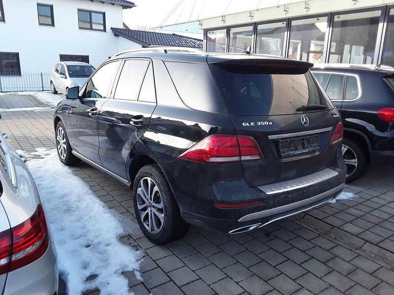 Gebraucht Mercedes GLE350 258 PS (189 kW) 2018 Schwarz SUV