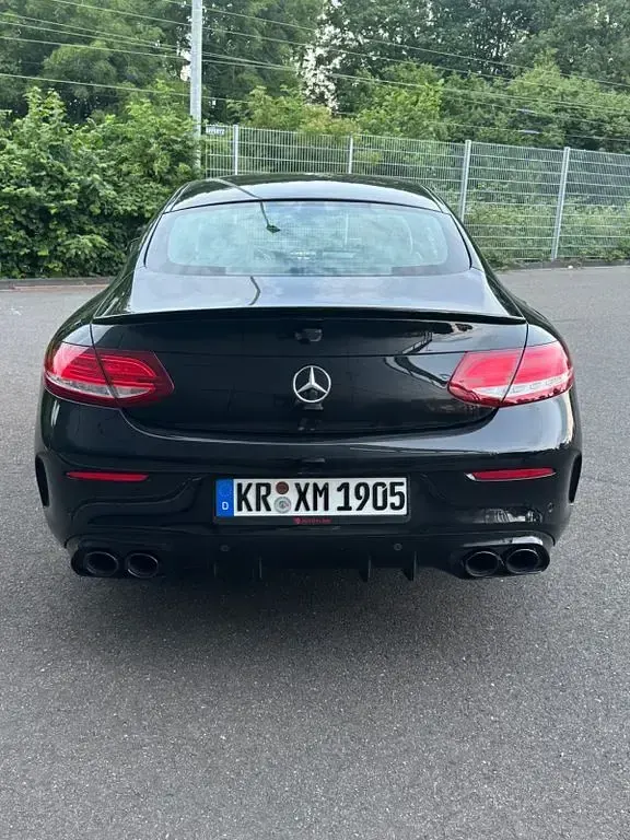 Gebraucht Mercedes C250 AMG line 211 PS (155 kW) 2017 Schwarz Coupé