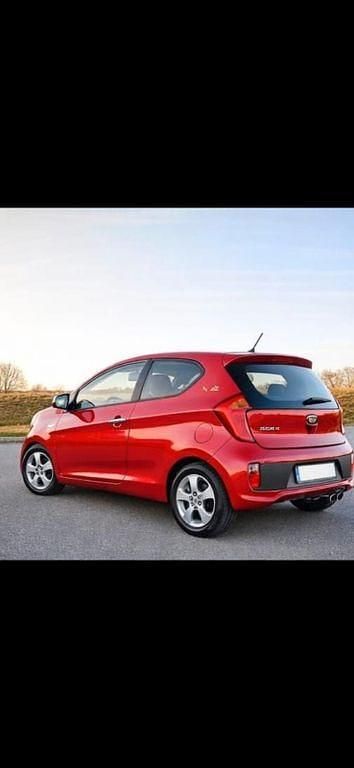 Second-hand Kia Picanto 69 CP (50 kW) 2013 Roșu Hatchback