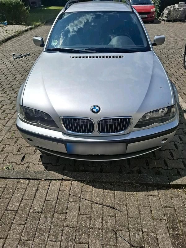 Second-hand BMW 318 143 CP (105 kW) 2003 Argintiu Break