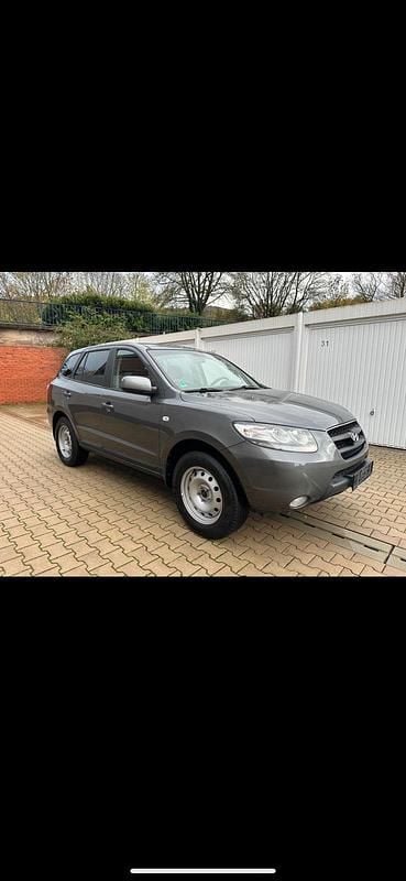 Grau Gebraucht 2010 Hyundai Santa Fe GLS SUV | 3.999 € (Guter Preis) - Bild 1/4
