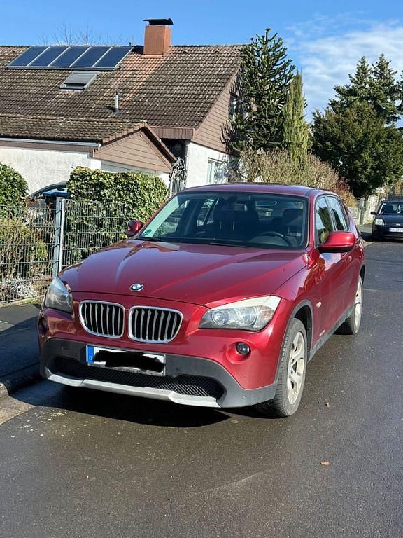 Gebraucht BMW X1 184 PS (135 kW) 2011 Rot SUV