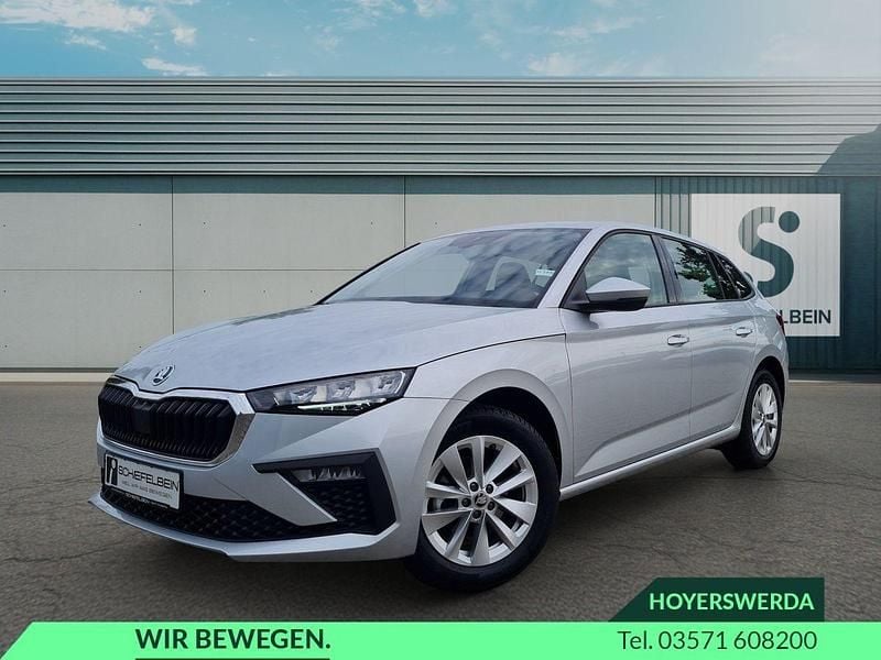 Gebraucht Skoda Scala Selection 116 PS (85 kW) 2024 Brilliantsilber metallic Kleinwagen