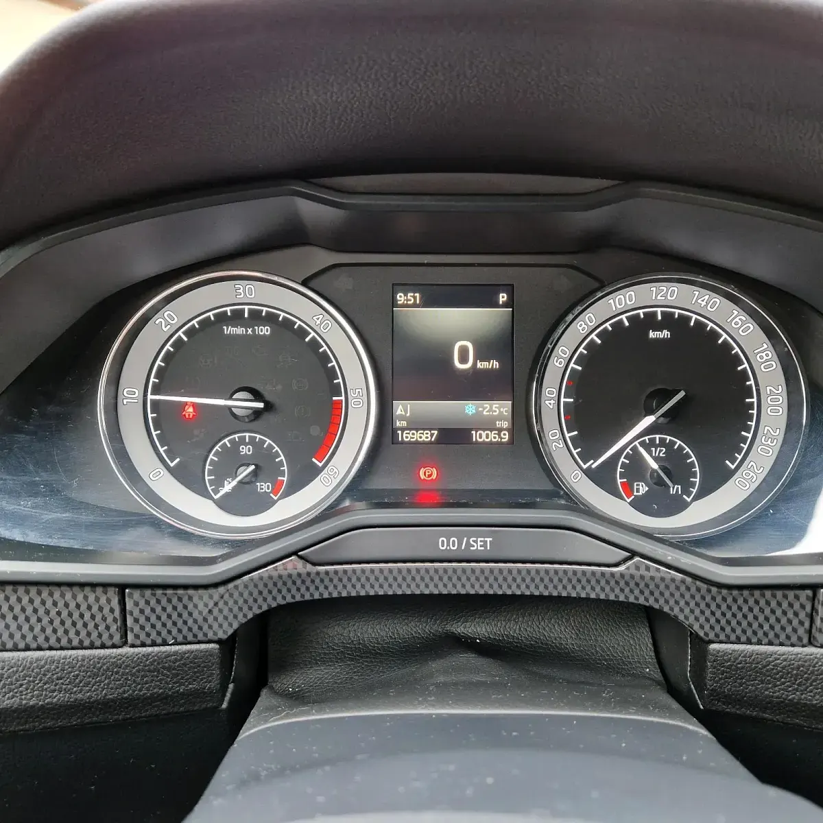Gebraucht Skoda Superb LAURIN & KLEMENT 190 PS (139 kW) 2018 Weiß Kombi