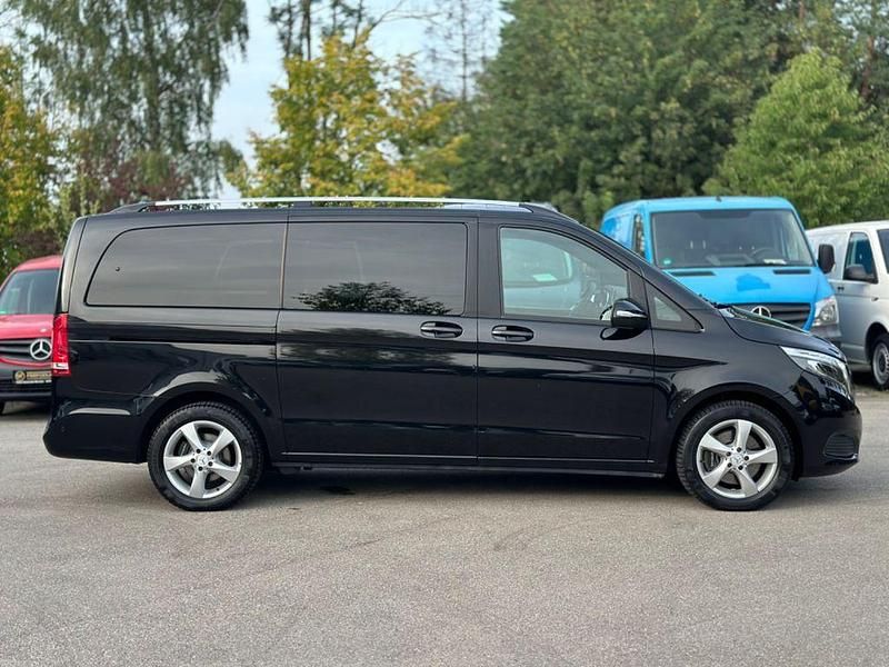 Gebraucht Mercedes V220 Edition 163 PS (119 kW) 2014 Schwarz Van / Kleinbus