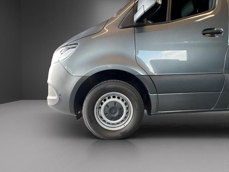 Gebraucht Mercedes Sprinter 170 PS (125 kW) 2023 Selenitgrau (metallic) Van
