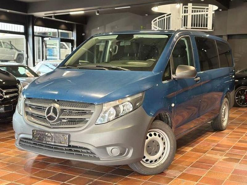 Navyblau mb 5610 Gebraucht 2016 Mercedes Vito Van / Kleinbus | 26.950 € - Bild 1/3