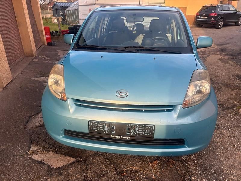 Blau Gebraucht 2007 Daihatsu Sirion Kleinwagen | 2.749 € (Etwas zu teuer) - Bild 1/4