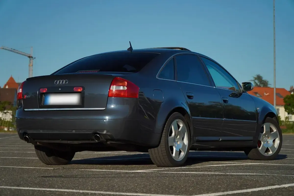 Gebraucht Audi S6 Sport 340 PS (250 kW) 2001 Blau Limousine