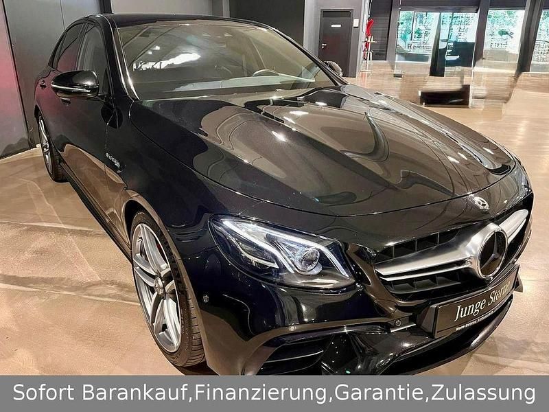Gebraucht Mercedes E63S AMG AMG 612 PS (450 kW) 2019 Schwarz Limousine