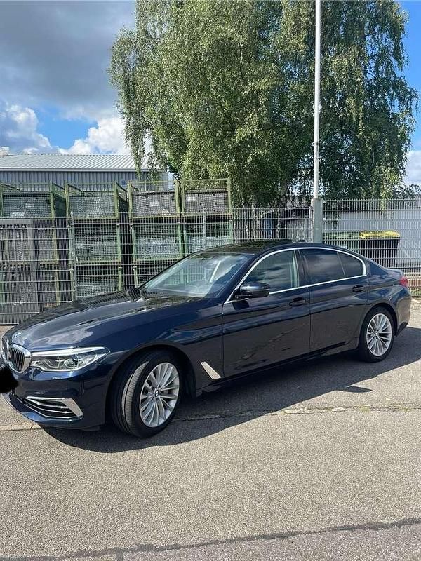 Gebraucht BMW 530 265 PS (194 kW) 2019 Blau Limousine