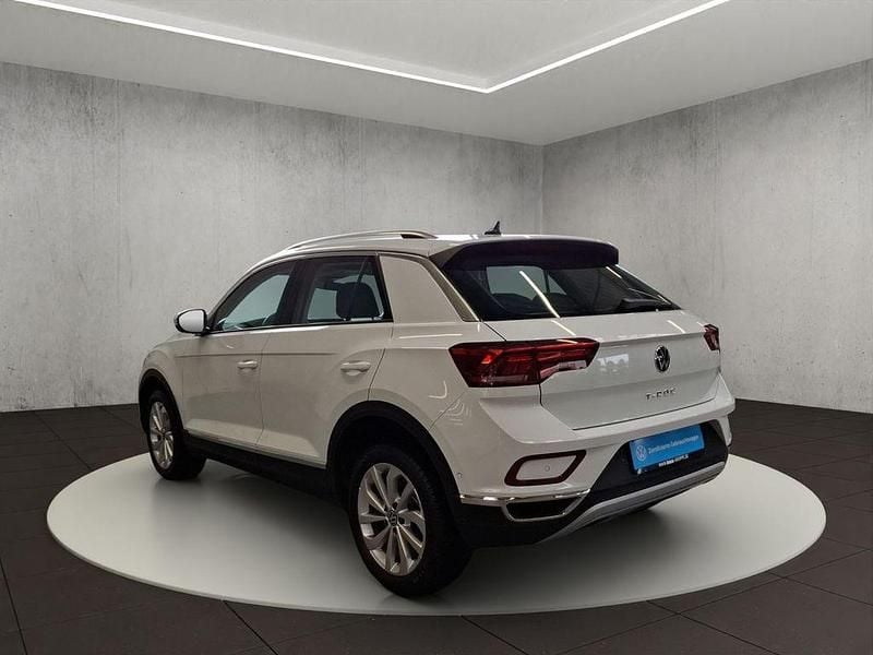 Second-hand VW T-Roc Style 150 CP (110 kW) 2024 Alb SUV