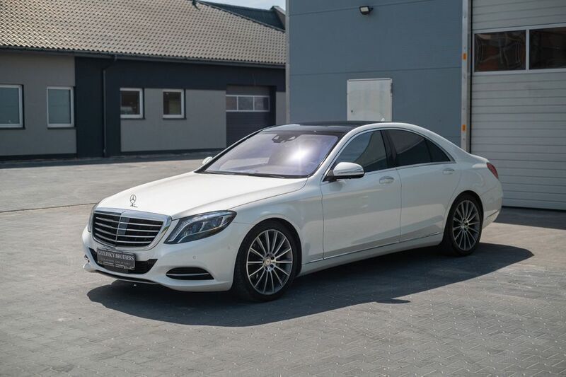 Weiß Gebraucht 2015 Mercedes S400 AMG line Limousine | 44.000 € (Teuer) - Bild 1/4