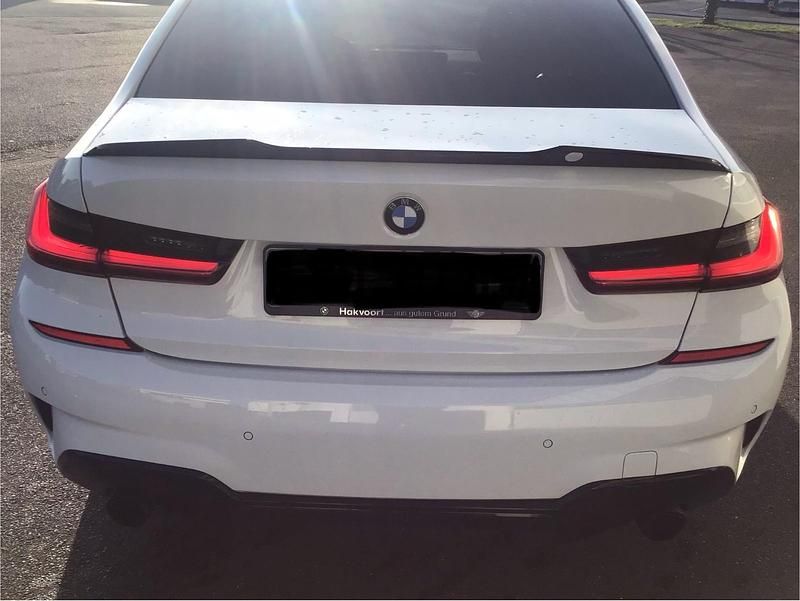 Gebraucht BMW 320 M Sport 184 PS (135 kW) 2020 Weiß Limousine