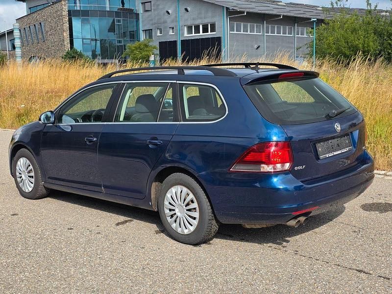 Gebraucht VW Golf VI Highline 122 PS (89 kW) 2011 Blau Kleinwagen