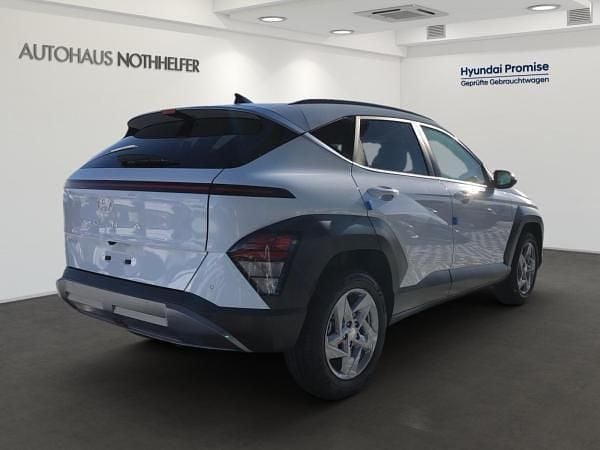 Neu Hyundai Kona Trend 139 PS (102 kW) 2025 Weiß (atlas white / sol) SUV