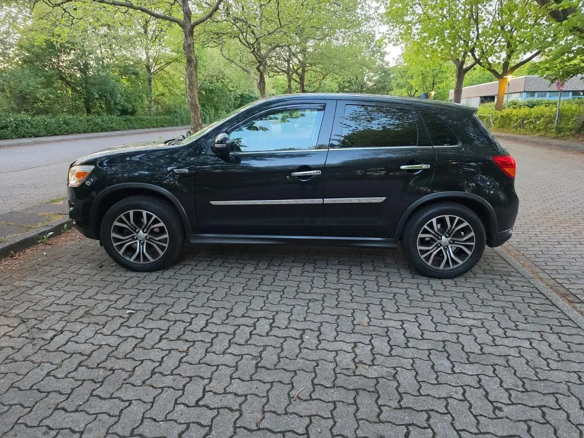 Gebraucht Mitsubishi ASX 117 PS (86 kW) 2016 Schwarz SUV
