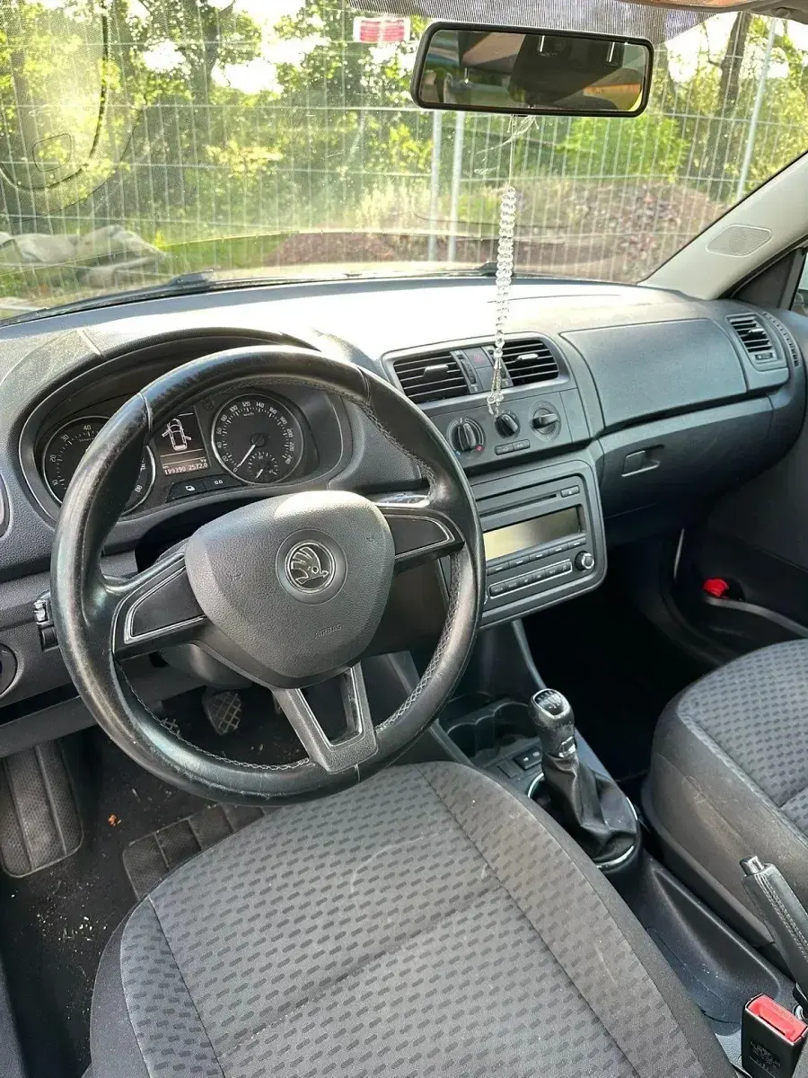 Gebraucht Skoda Fabia 86 PS (63 kW) 2015 Weiß Kleinwagen