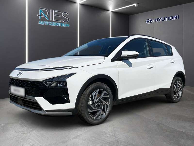 Atlas white Neu 2024 Hyundai Bayon Trend SUV | 22.610 € (Fairer Preis) - Bild 1/4