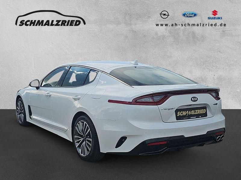 Gebraucht Kia Stinger GT-Line 200 PS (147 kW) 2018 Weiß Kleinwagen