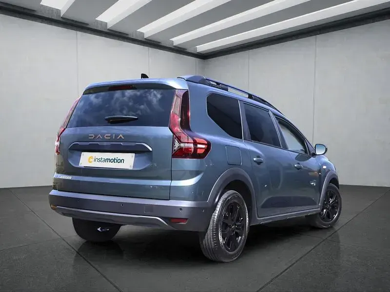 Gebraucht Dacia Jogger Extreme 110 PS (80 kW) 2025 Grün Van / Kleinbus