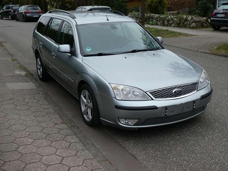 Gebraucht Ford Mondeo Trend 131 PS (96 kW) 2006 Silber Kombi