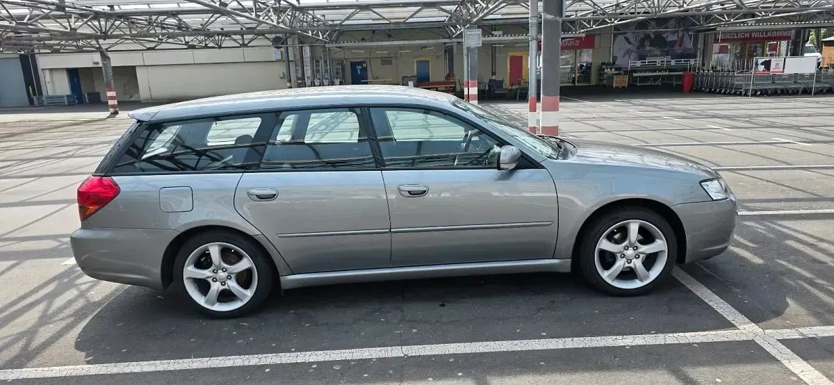 Gebraucht Subaru Legacy 165 PS (121 kW) 2006 Silber Kombi