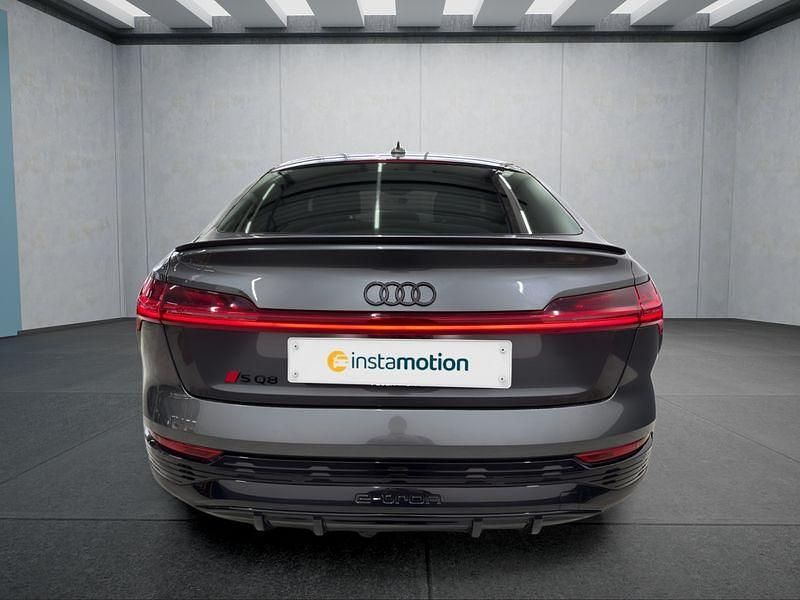 Gebraucht Audi SQ8 e-tron 369 kW (503 PS) 2024 Grau SUV
