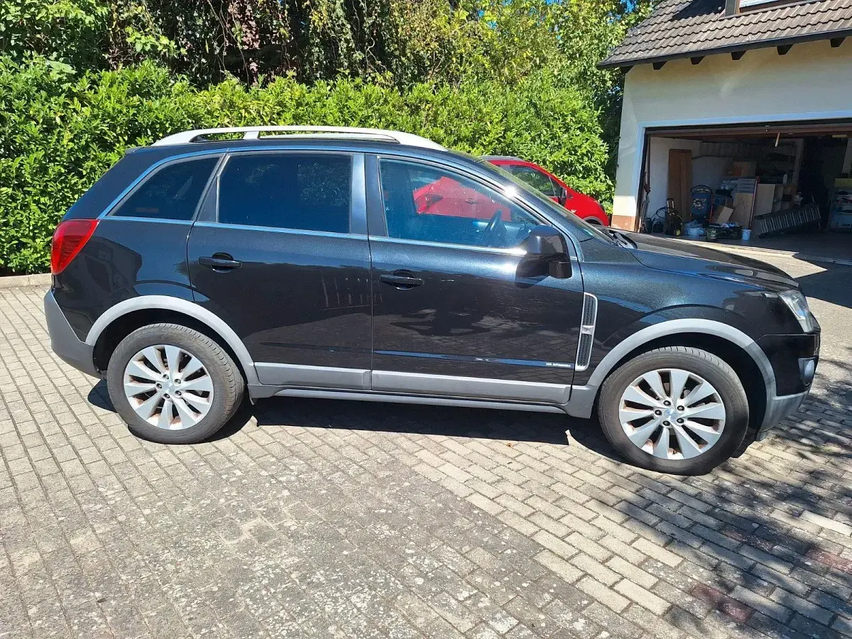 Gebraucht Opel Antara Cosmo 163 PS (119 kW) 2014 Schwarz SUV
