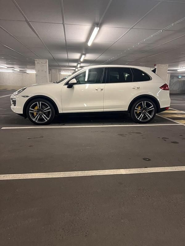 Gebraucht Porsche Cayenne S 400 PS (294 kW) 2011 Weiß SUV