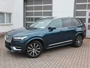 Second-hand Volvo XC90 Plus 235 CP (172 kW) 2023 Albastru SUV