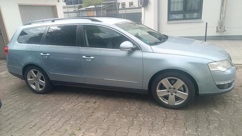 Blau Gebraucht 2006 VW Passat Kombi | 3.500 € (Fairer Preis) - Bild 1/4