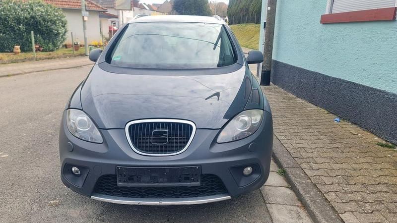 Gebraucht Seat Altea XL 105 PS (77 kW) 2011 Grau Van / Kleinbus