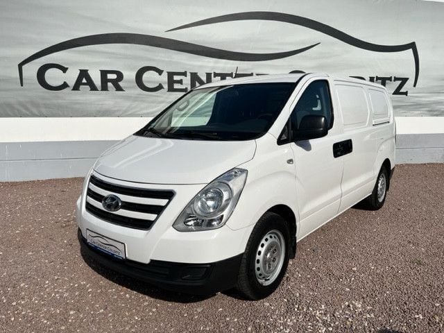 Weiß Gebraucht 2013 Hyundai H-1 Van / Kleinbus | 9.300 € (Superpreis) - Bild 1/4