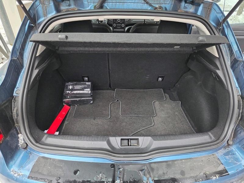 Gebraucht Renault Mégane IV 101 PS (74 kW) 2016 Blau Kleinwagen