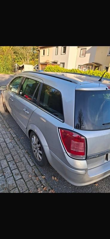 Gebraucht Opel Astra 105 PS (77 kW) 2005 Silber Kombi