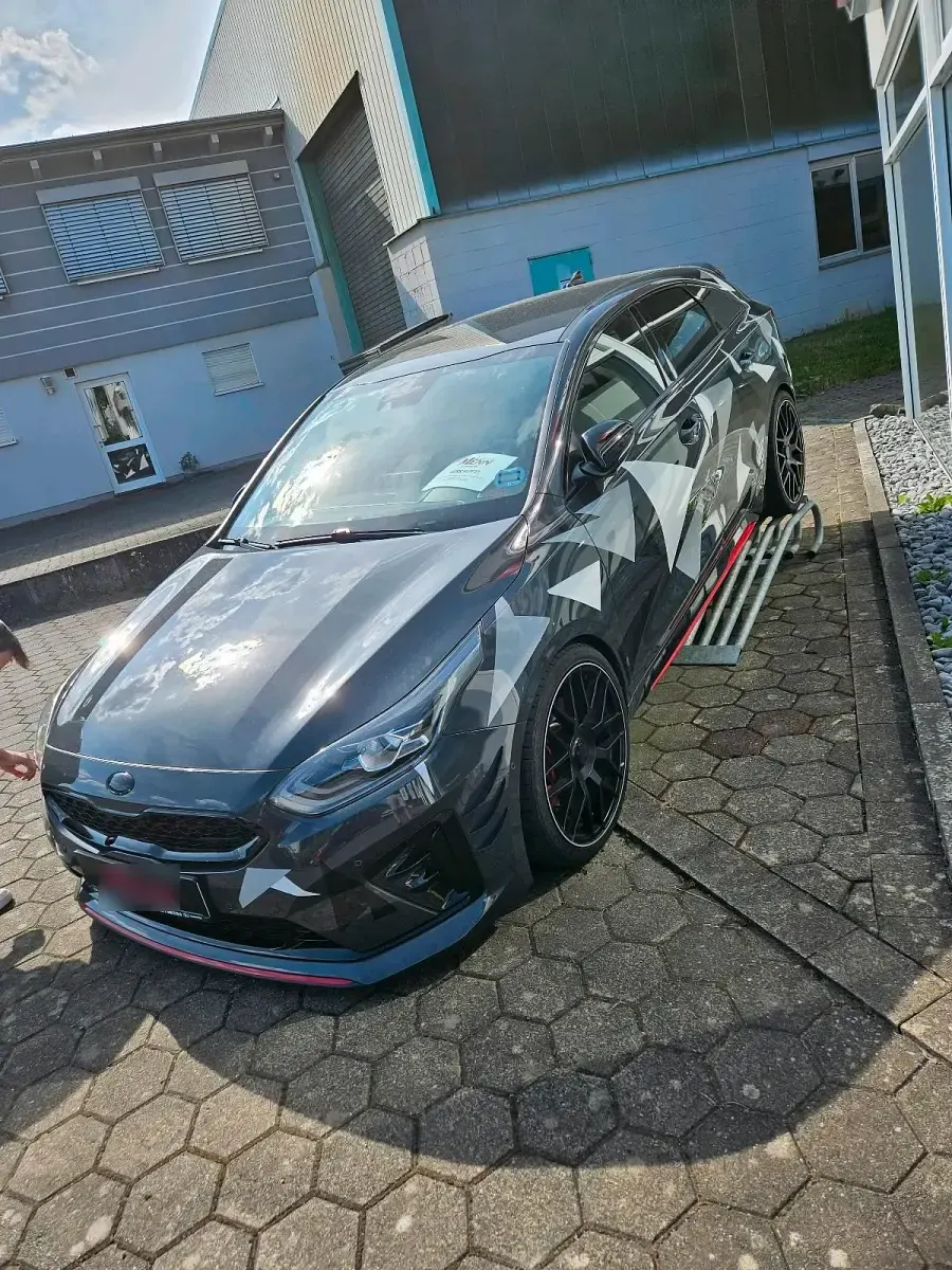 Gebraucht Kia ProCeed GT 204 PS (150 kW) 2019 Grau Kombi