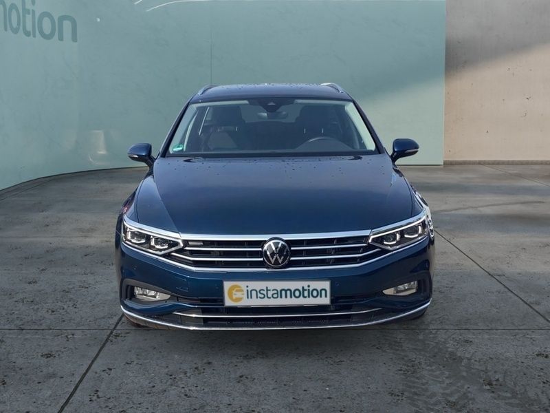 Gebraucht VW Passat 150 PS (110 kW) 2024 Blau Van / Kleinbus