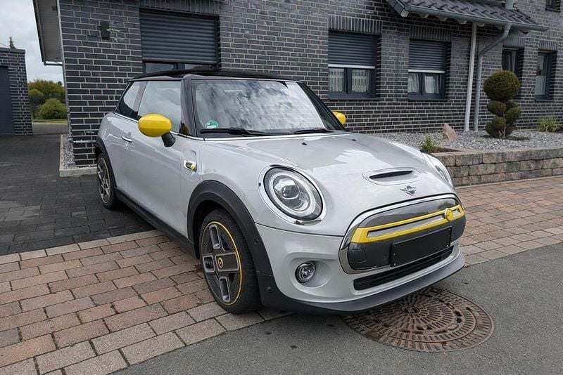 Gebraucht Mini Cooper SE 135 kW (184 PS) 2020 Grau Kleinwagen